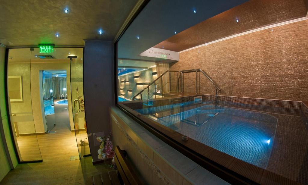 Enira Spa Hotel Velingrad Exteriör bild